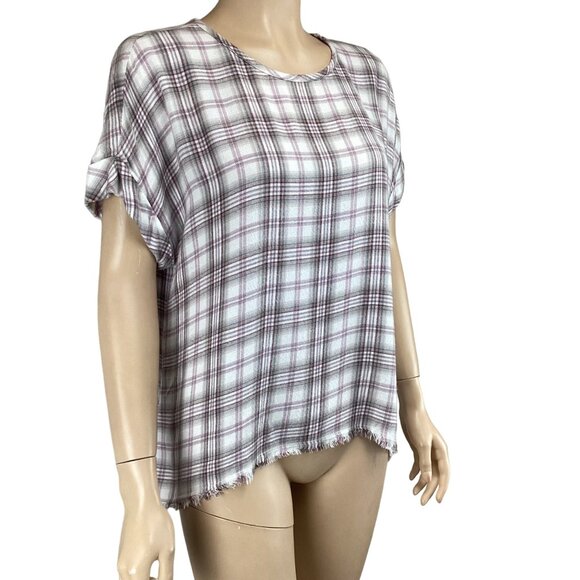 Cloth & Stone Top Size Medium Plaid Short-Sleeve Gray & White Raw Edge - Picture 4 of 7